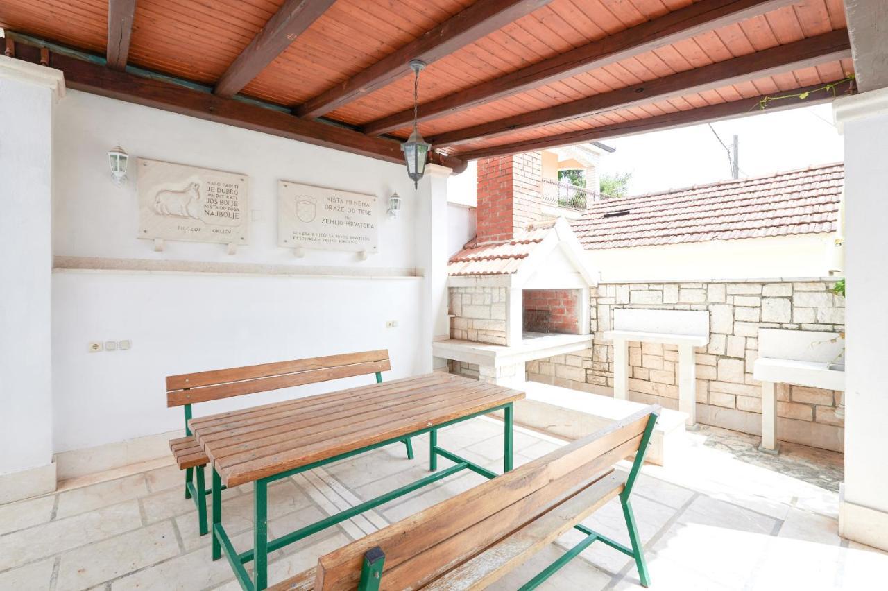 Vila Veljko Okrug Gornji Ngoại thất bức ảnh